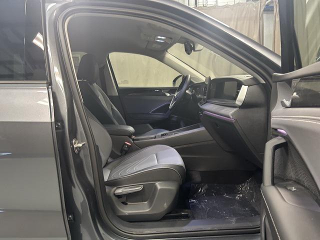 new 2025 Volkswagen Tiguan car, priced at $33,586
