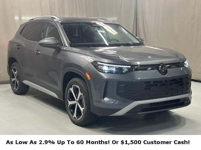 new 2025 Volkswagen Tiguan car, priced at $33,586