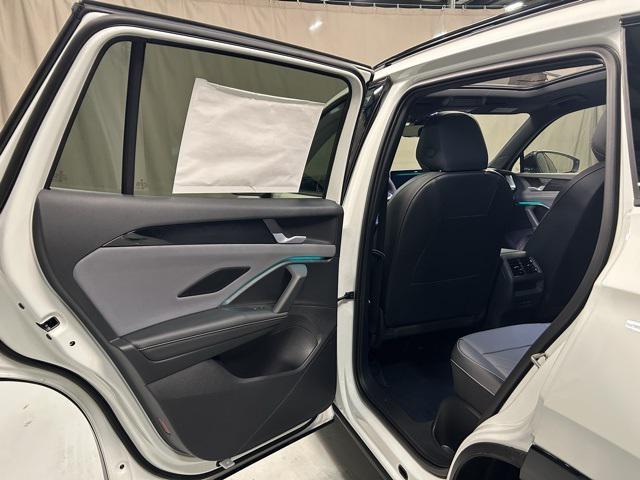 new 2026 Volkswagen Tiguan car, priced at $41,292