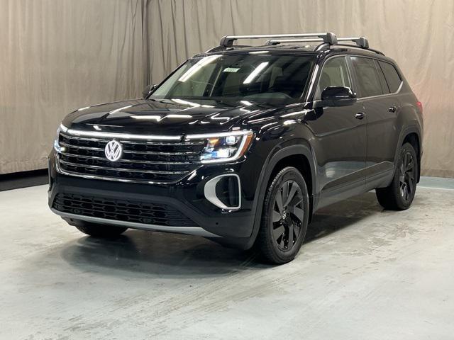 new 2024 Volkswagen Atlas car, priced at $42,466