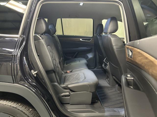 new 2025 Volkswagen Atlas car, priced at $42,922