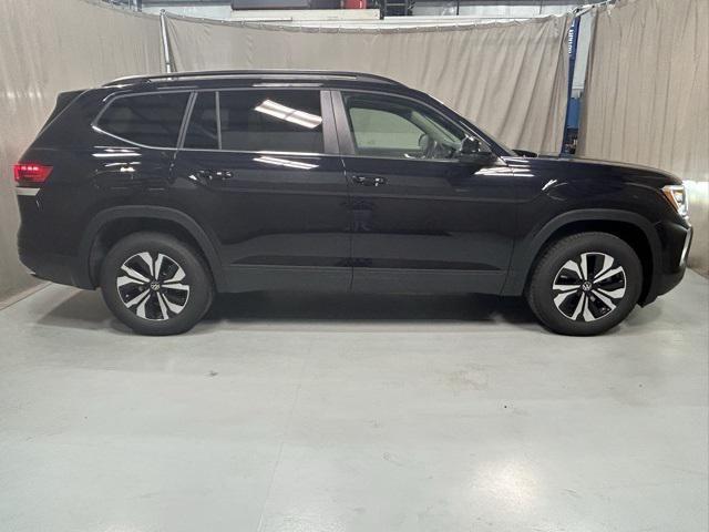 new 2025 Volkswagen Atlas car, priced at $38,457