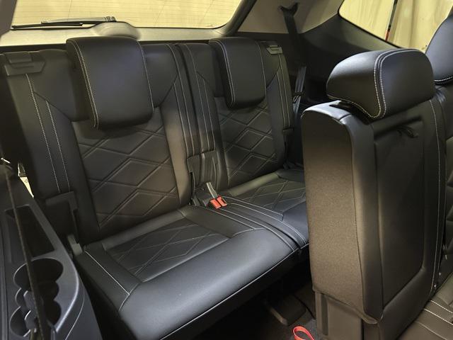 new 2025 Volkswagen Atlas car, priced at $38,457