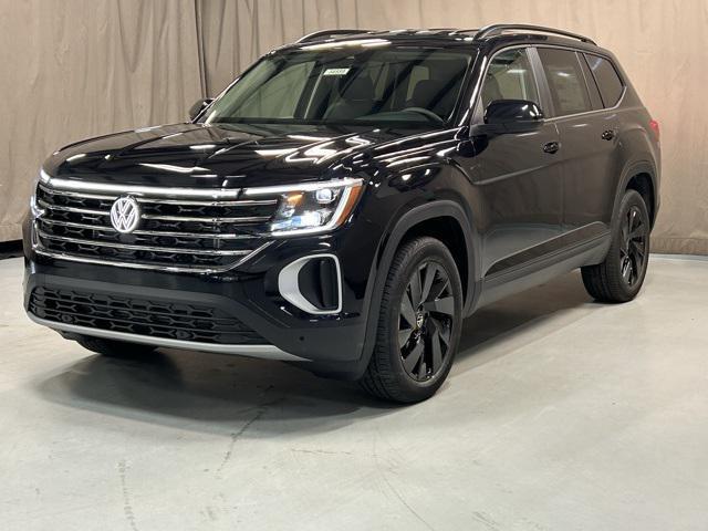 new 2024 Volkswagen Atlas car, priced at $42,063