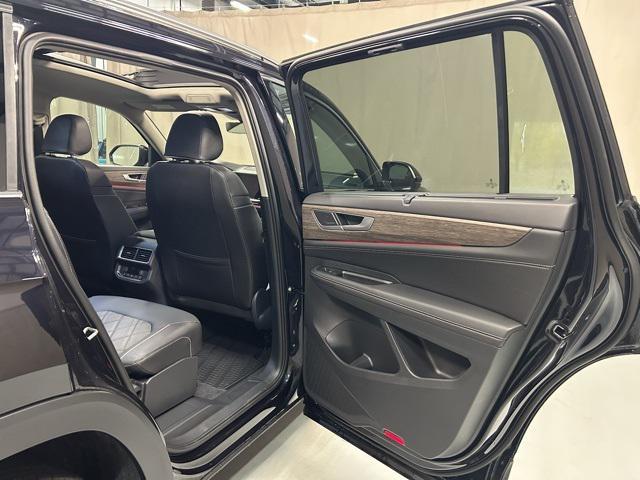 new 2025 Volkswagen Atlas car, priced at $50,867