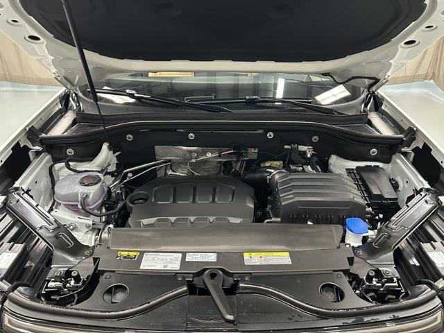 new 2026 Volkswagen Atlas Cross Sport car, priced at $51,938