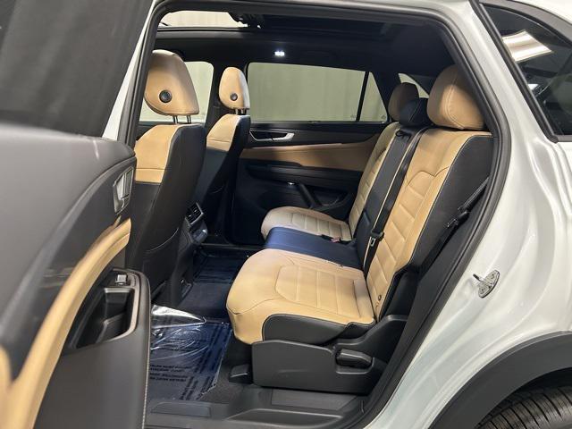 new 2026 Volkswagen Atlas Cross Sport car, priced at $51,938