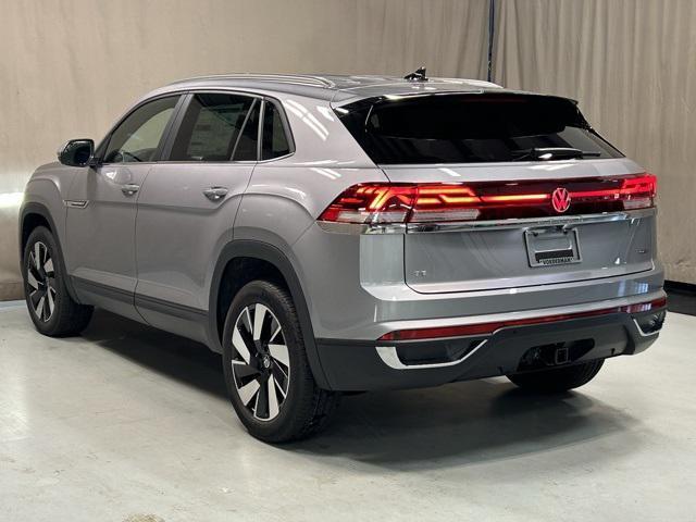 new 2024 Volkswagen Atlas Cross Sport car, priced at $40,840