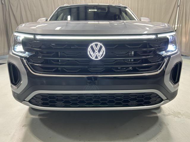 new 2024 Volkswagen Atlas Cross Sport car, priced at $40,840