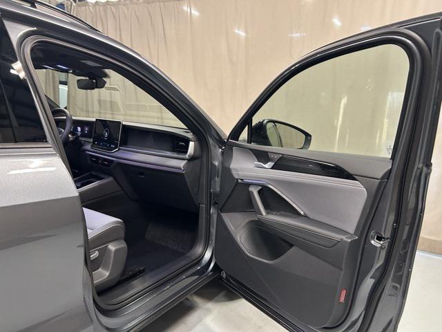 new 2026 Volkswagen Tiguan car, priced at $40,837