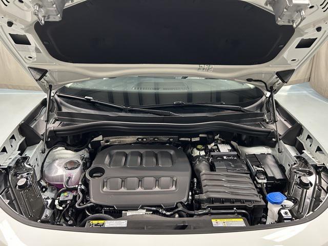 new 2025 Volkswagen Tiguan car, priced at $34,076