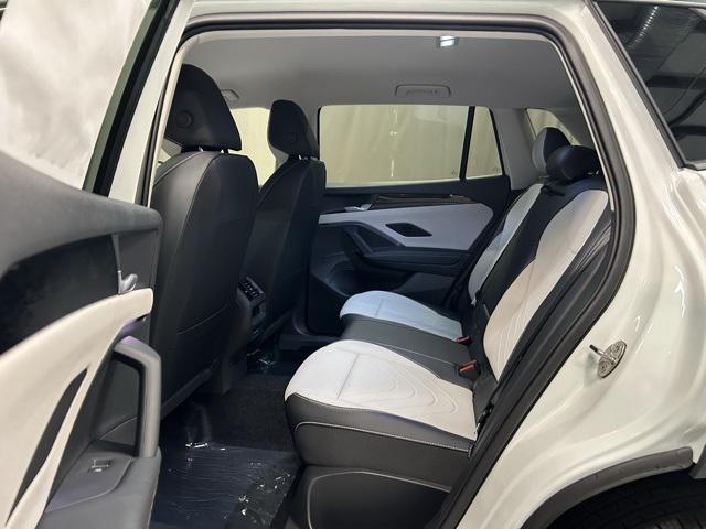 new 2025 Volkswagen Tiguan car, priced at $34,076