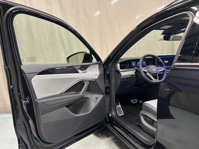 new 2025 Volkswagen Tiguan car, priced at $39,486