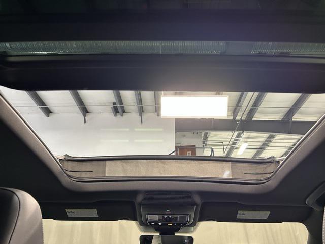 new 2025 Volkswagen Tiguan car, priced at $39,941