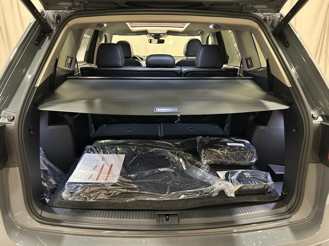 new 2025 Volkswagen Atlas car, priced at $45,351
