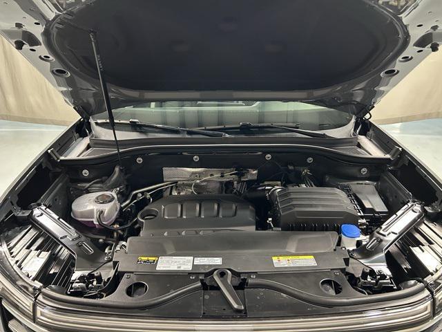 new 2025 Volkswagen Atlas car, priced at $45,351