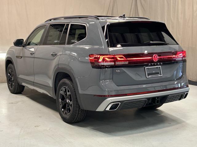 new 2025 Volkswagen Atlas car, priced at $45,351