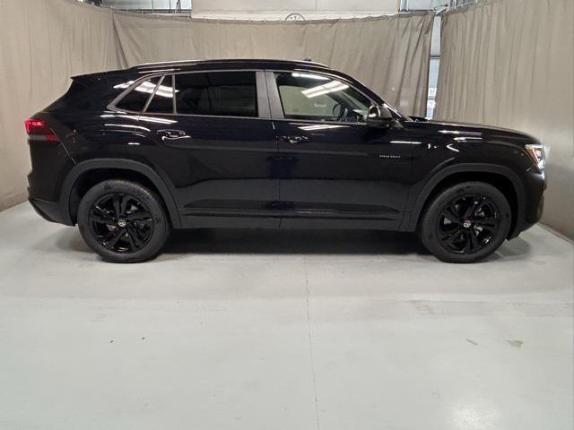 new 2026 Volkswagen Atlas Cross Sport car, priced at $52,233