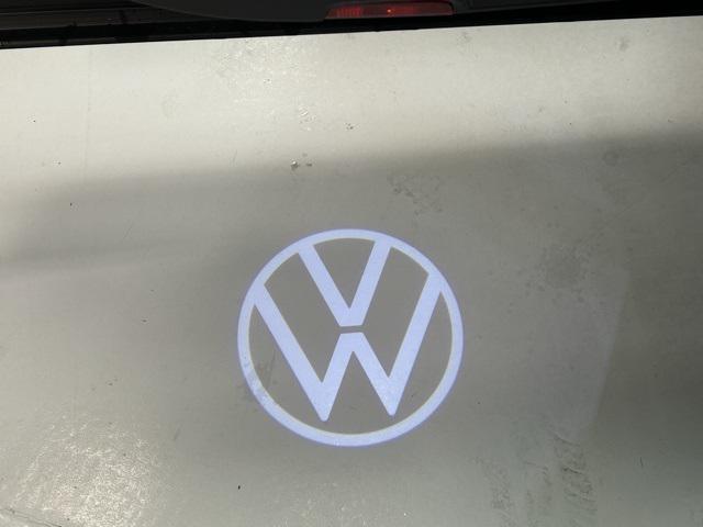 new 2026 Volkswagen Atlas Cross Sport car, priced at $52,233