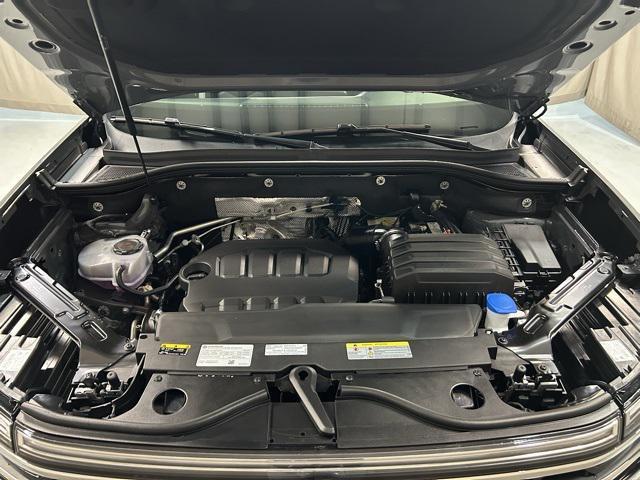 new 2025 Volkswagen Atlas car, priced at $45,796