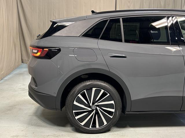 new 2025 Volkswagen ID.4 car, priced at $46,566