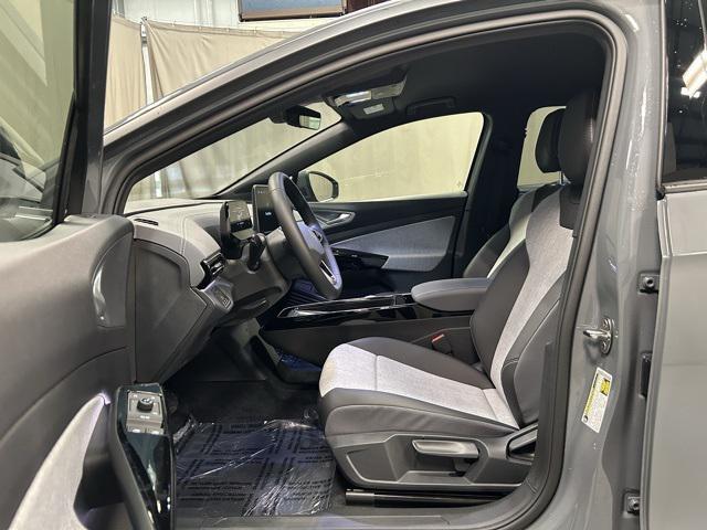 new 2025 Volkswagen ID.4 car, priced at $46,566