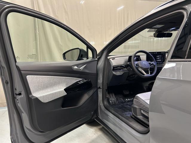 new 2025 Volkswagen ID.4 car, priced at $46,566