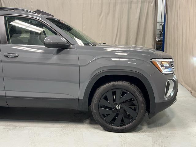 new 2025 Volkswagen Atlas car