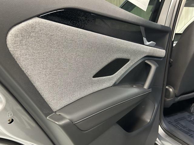 new 2025 Volkswagen Tiguan car, priced at $32,826