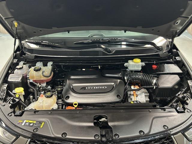 used 2022 Chrysler Pacifica Hybrid car, priced at $21,200
