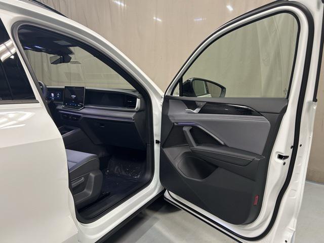new 2025 Volkswagen Tiguan car, priced at $38,691