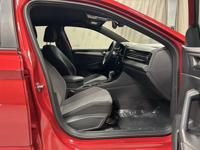 new 2025 Volkswagen Jetta car