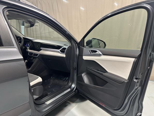 new 2026 Volkswagen Taos car, priced at $34,141