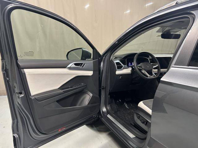new 2026 Volkswagen Taos car, priced at $34,141