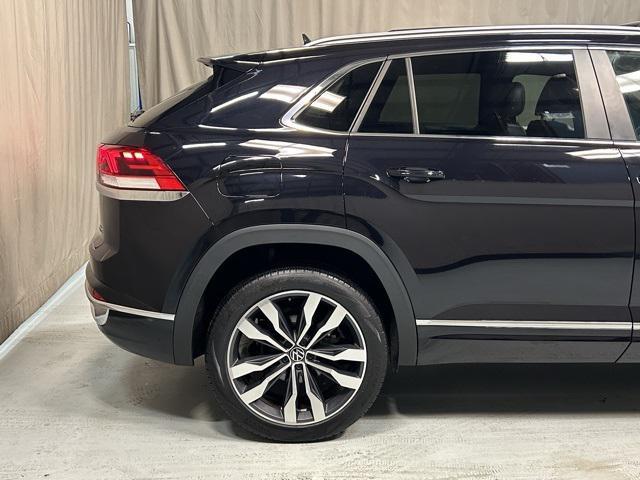 used 2021 Volkswagen Atlas Cross Sport car, priced at $31,999