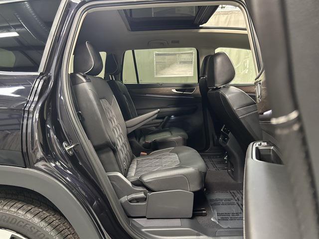 new 2025 Volkswagen Atlas car, priced at $57,032