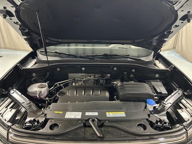 new 2025 Volkswagen Atlas car, priced at $57,032