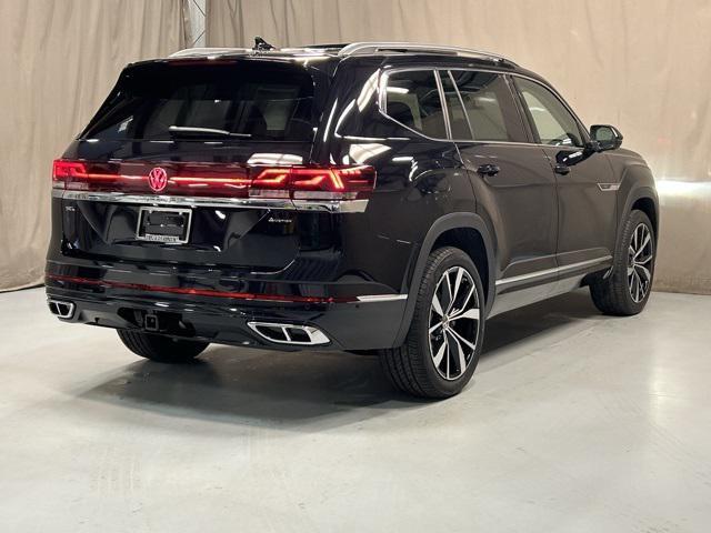 new 2025 Volkswagen Atlas car, priced at $57,032