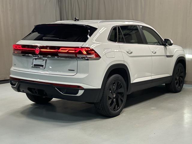 new 2025 Volkswagen Atlas Cross Sport car, priced at $43,713