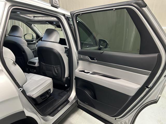 used 2024 Hyundai Palisade car, priced at $35,999