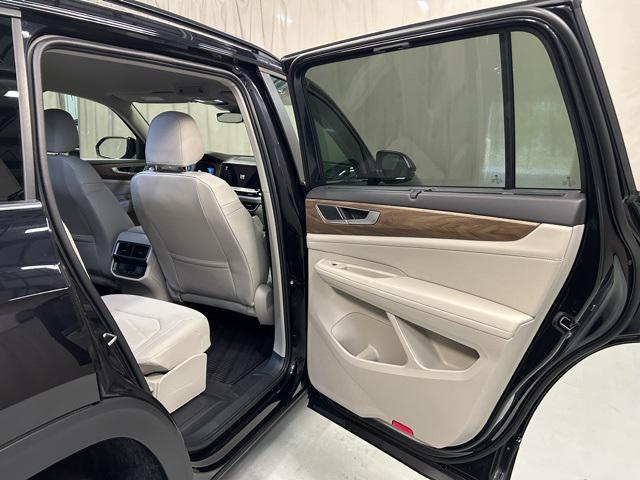 new 2025 Volkswagen Atlas car, priced at $43,822