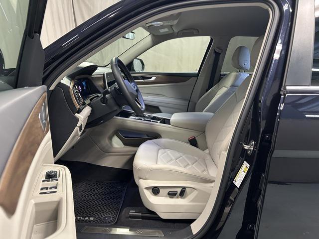 new 2025 Volkswagen Atlas car, priced at $43,822