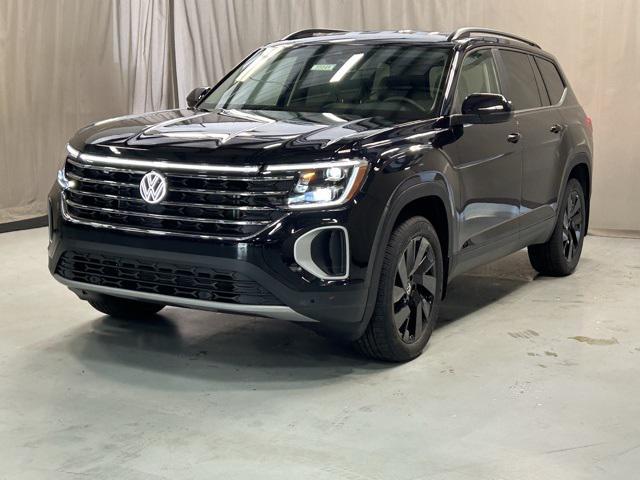 new 2025 Volkswagen Atlas car, priced at $43,822