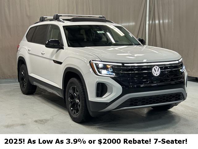 new 2025 Volkswagen Atlas car, priced at $48,496