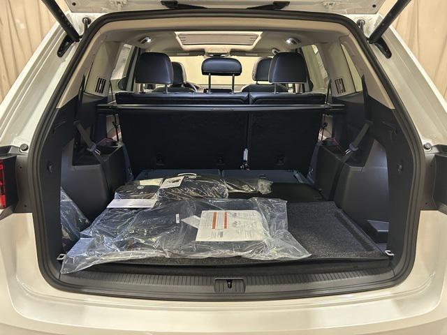 new 2025 Volkswagen Atlas car, priced at $52,651