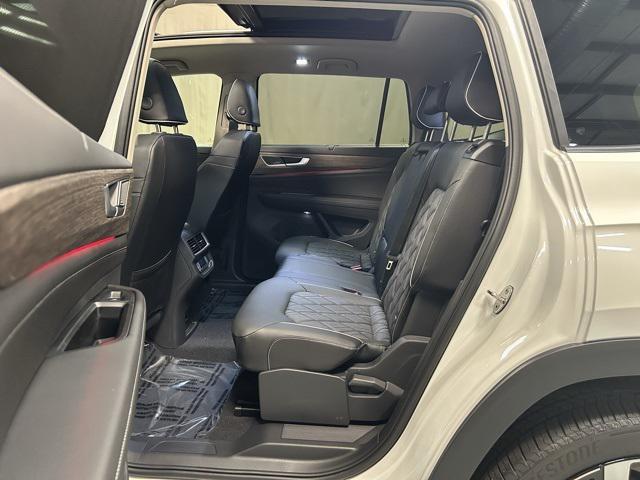 new 2025 Volkswagen Atlas car, priced at $52,651