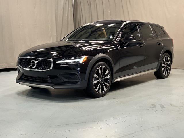 used 2020 Volvo V60 Cross Country car, priced at $26,454