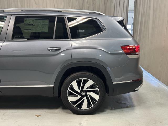 new 2024 Volkswagen Atlas car, priced at $45,506