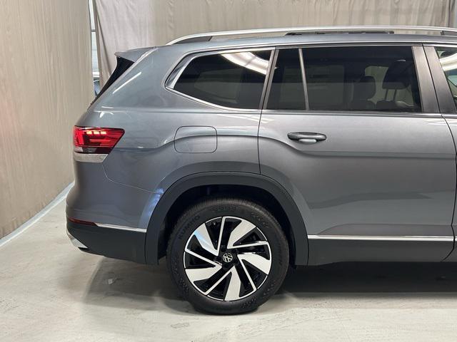 new 2024 Volkswagen Atlas car, priced at $45,506