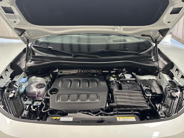 new 2025 Volkswagen Tiguan car, priced at $37,809